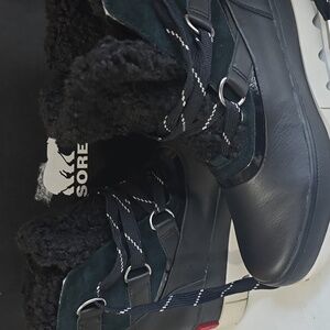 Sorel Joan of Artic ~Size 9.5 ~Color Black. ☆NIB!!!